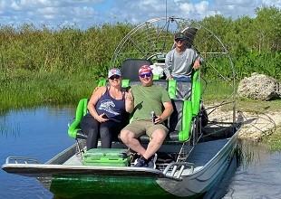 Experience the thrill of the Everglades with our Everglades airboat rides & tours – Glide over marshes and discover Florida's unique wildlife on a captivating one-hour adventure